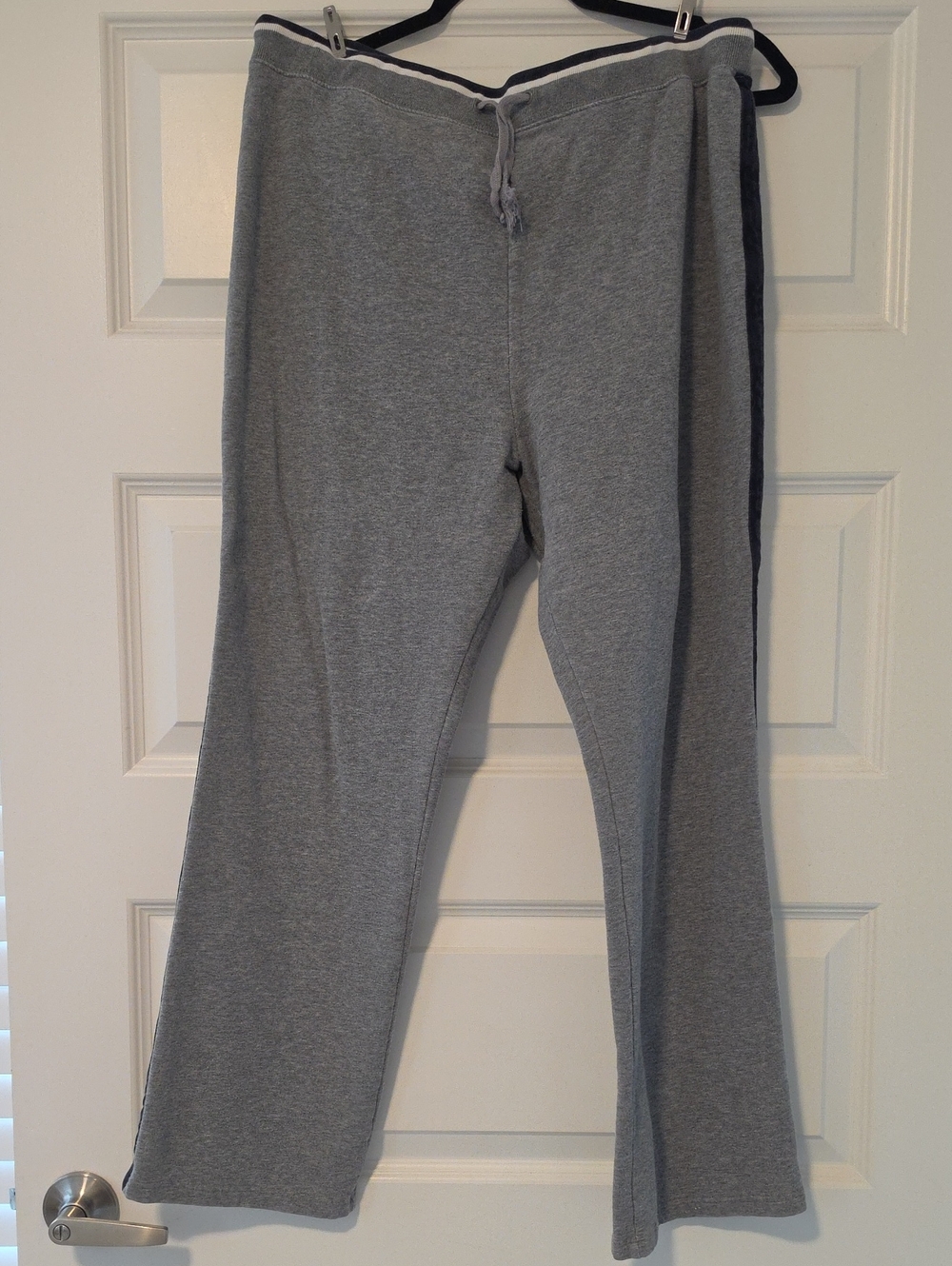 St Johns Bay Petite Gray Sweatpants with Navy Side Stripe - XL